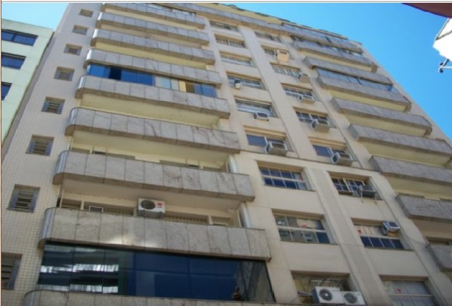 APARTAMENTO no bairro Centro Histrico em Porto Alegre, RS. timo apartamento com 1 dormitrio, sala jantar, cozinha montada, banheiro social. Edifcio com gradil, portaria 24 horas e zelador. AGENDE SUA VISITA. 